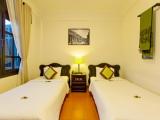 Superior Twin room with garden view