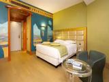 Spacious room