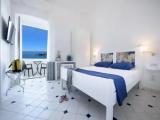 Standard room with sea view