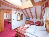 Suite with mountain view