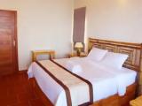 Deluxe room with pool view