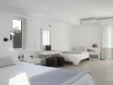 Junior Suite with partial sea view
