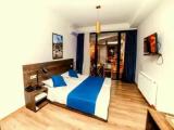 Standard Double room with city view