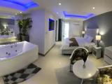 3 Bedrooms Apartment