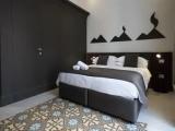 Classic Triple room with balcony and with city view