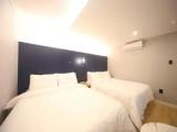 Premier room