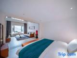 2 Bedrooms Family Suite with sea view