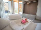 2 Bedrooms Deluxe Apartment