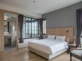 Suite with balcony