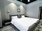 Standard Twin room with balcony