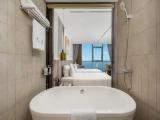 Premier Twin room with ocean view