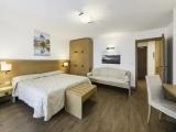 Economy Family room