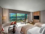 Classic room with city view