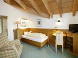 Comfort room with balcony