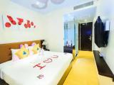 Deluxe Double room with city view