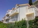 1 Bedroom Apartment with balcony and with partial sea view