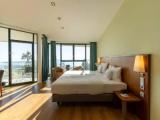 2 Bedrooms Standard Quadruple Family room with park view