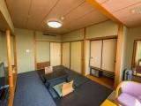 Standard room with mountain view