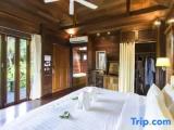 Deluxe Double room with partial sea view