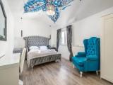 Deluxe Double room with balcony and seafront