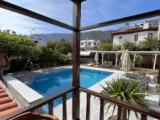 Standard Triple room with pool view