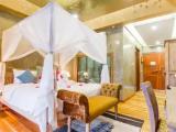 Executive room with pool view