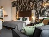 Standard Double room with street view