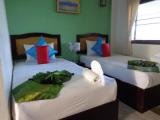 Standard Twin room with river view