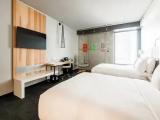 Standard Sextuple room
