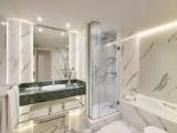 Deluxe Double room with city view