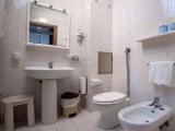 Standard Quintuple Family room