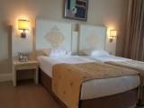 Standard room with land view