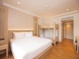 Family with Bunk Bed room with balcony
