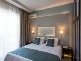 Suite with garden view