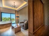 Superior Single Suite