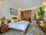 Deluxe Triple room with garden view