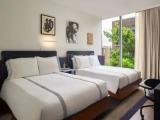 Deluxe Quadruple room with water view