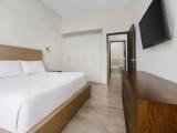 1 Bedroom Accessible Double Suite