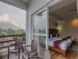 Deluxe Triple Family room