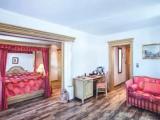 Deluxe Suite with balcony