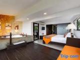 Luxury Suite