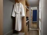 Standard Quadruple Club room with park view