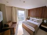 Suite oceanfront