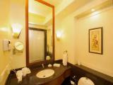 Standard Double room with city view