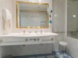 Standard Twin Suite
