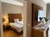 2 Bedrooms Standard Family room with balcony