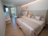 Standard Double room with balcony and with partial sea view