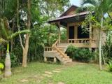 Standard Triple room with garden view