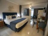 1 Bedroom Deluxe Suite