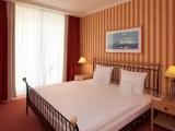 Comfort Suite with partial sea view